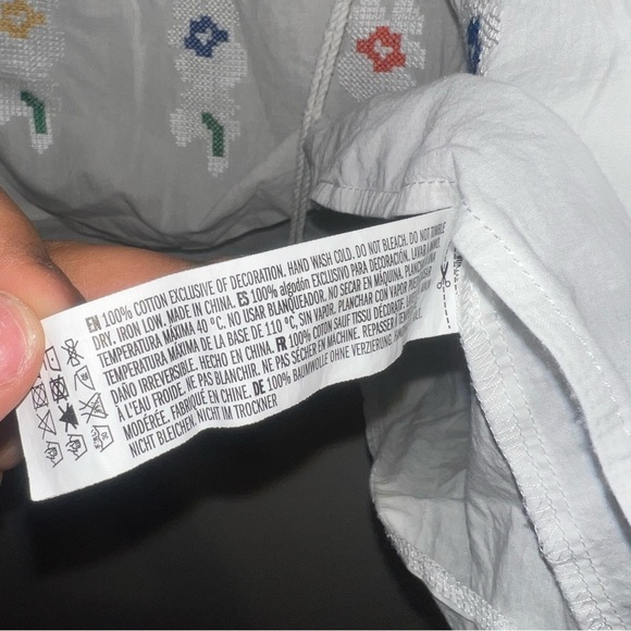 Free the Roses White Multicolored Embroidered Long Sleeve Blouse - Picture 7 of 8